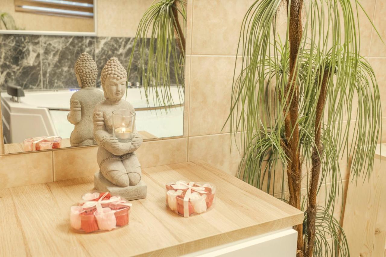 Wellness Studio! Finnish Sauna, Whirlpool, Gym & More! Prag Eksteriør billede